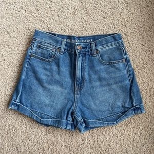 American eagle mom shorts
